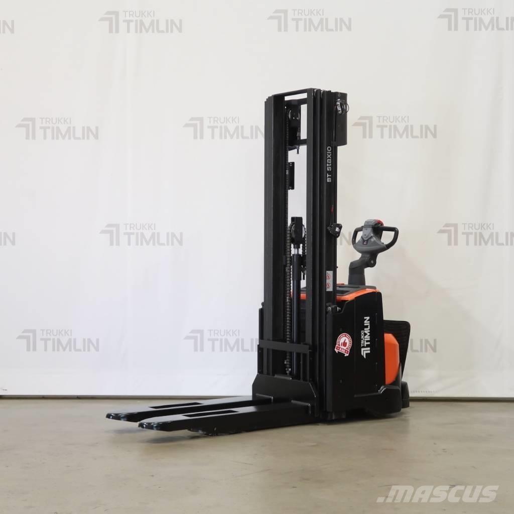 Toyota SWE120L Platvormiga virnastajad