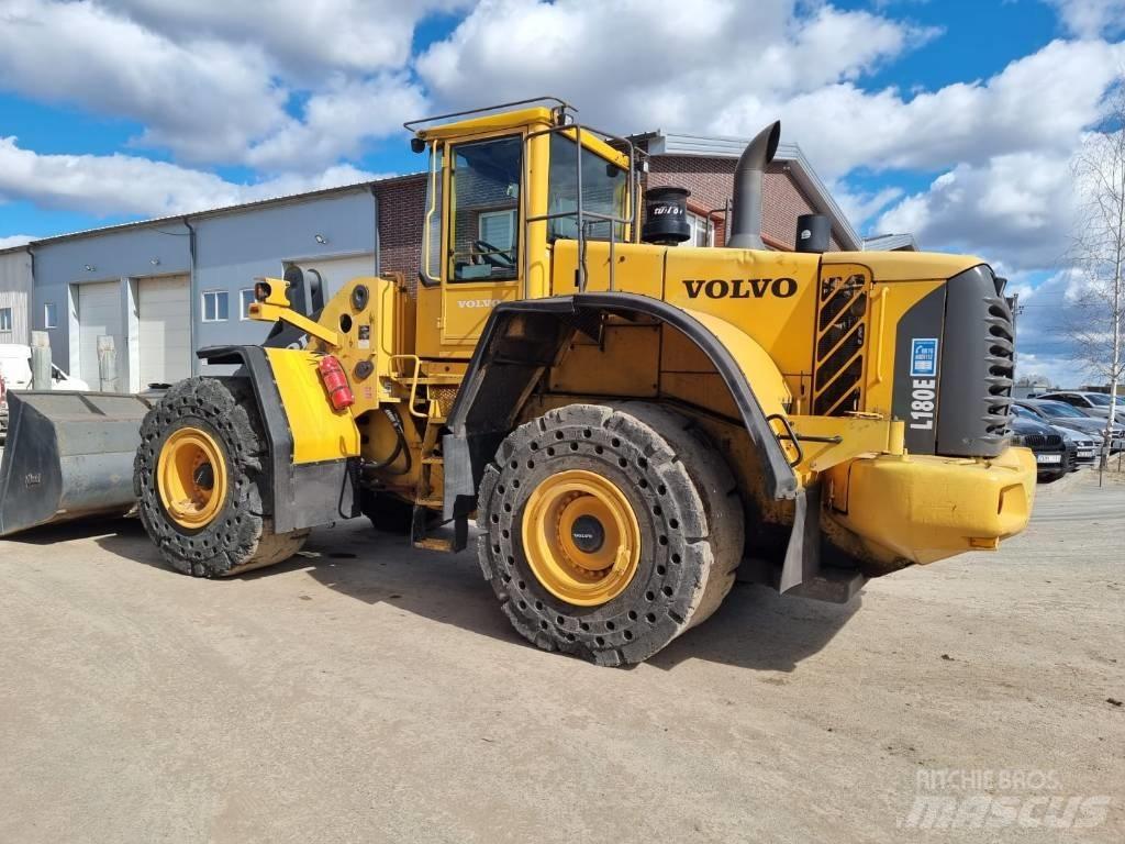 Volvo L 180 E Rataslaadurid