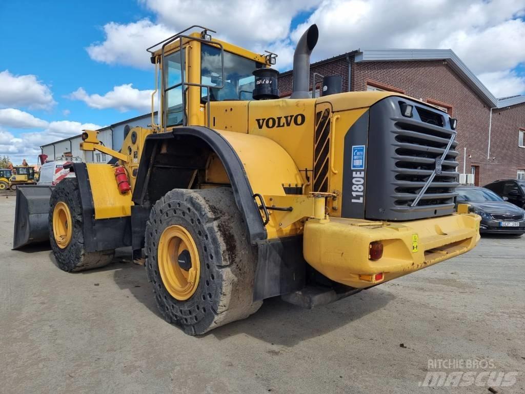 Volvo L 180 E Rataslaadurid
