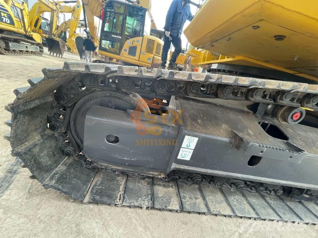 Komatsu PC 200-8 Roomikekskavaatorid