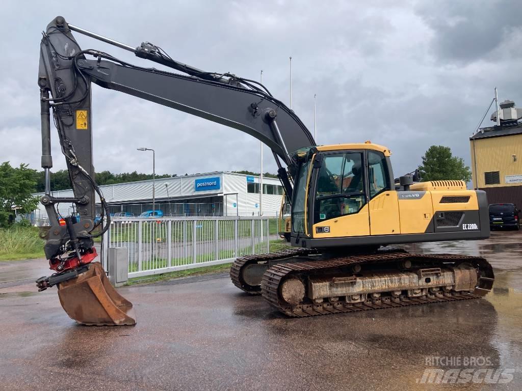 Volvo EC 220 DL Roomikekskavaatorid