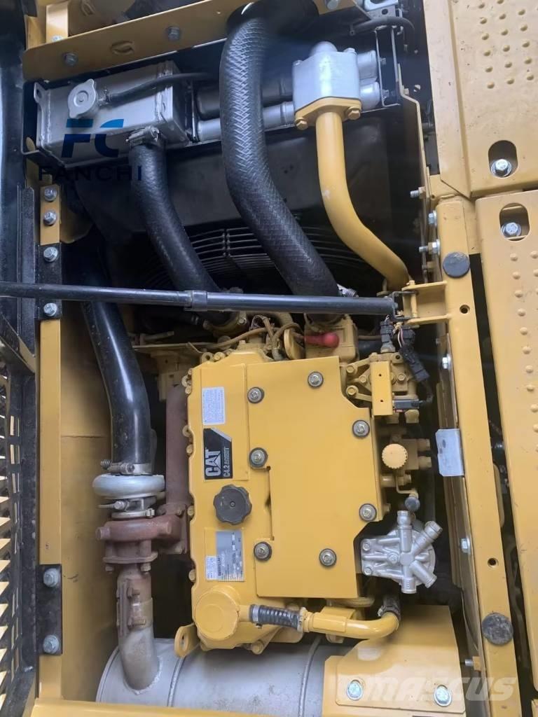 CAT 312 D Roomikekskavaatorid