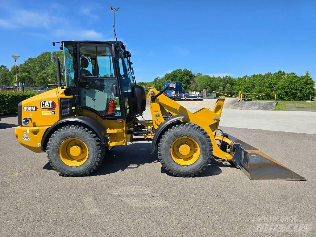 CAT 908 M Rataslaadurid