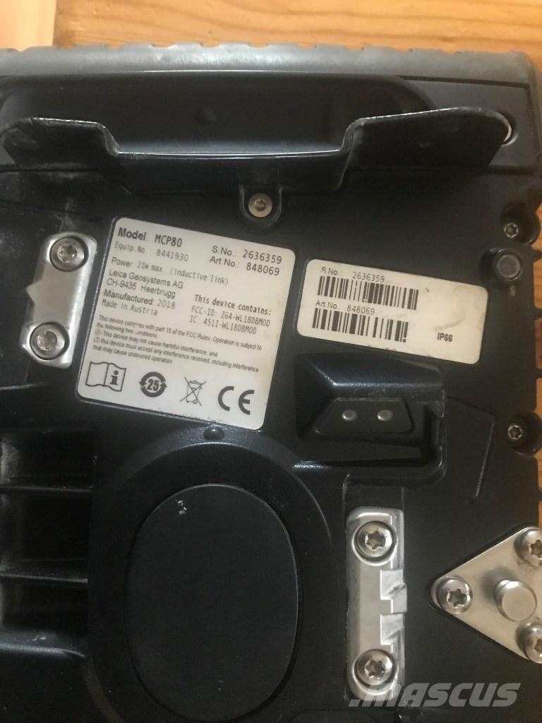 Hitachi ZX 135 US-7 Roomikekskavaatorid