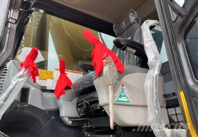 Komatsu 400-8 Roomikekskavaatorid