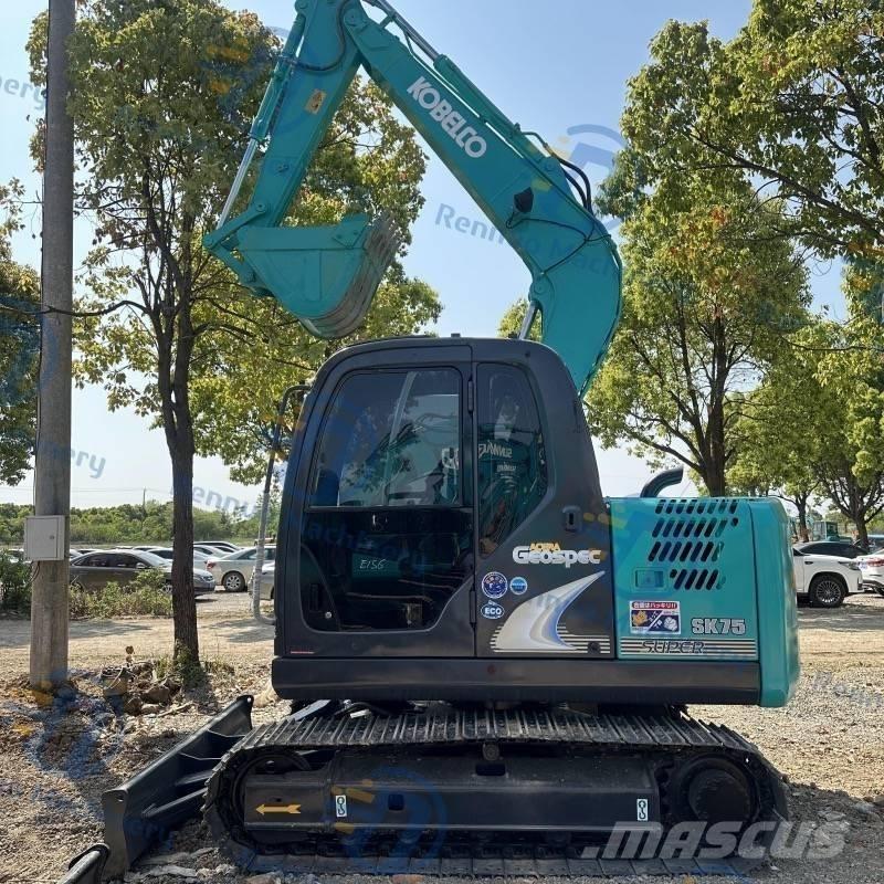 Kobelco SK75 Roomikekskavaatorid