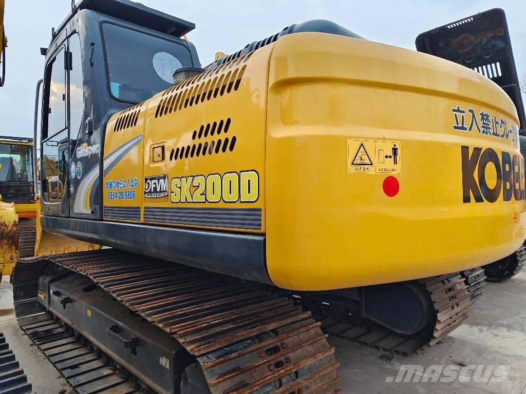 Kobelco SK 200 D Roomikekskavaatorid