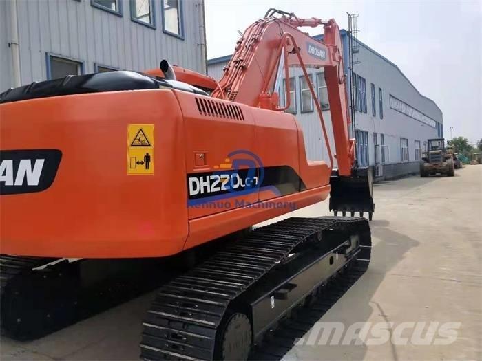 Doosan DH220LC-7 Roomikekskavaatorid