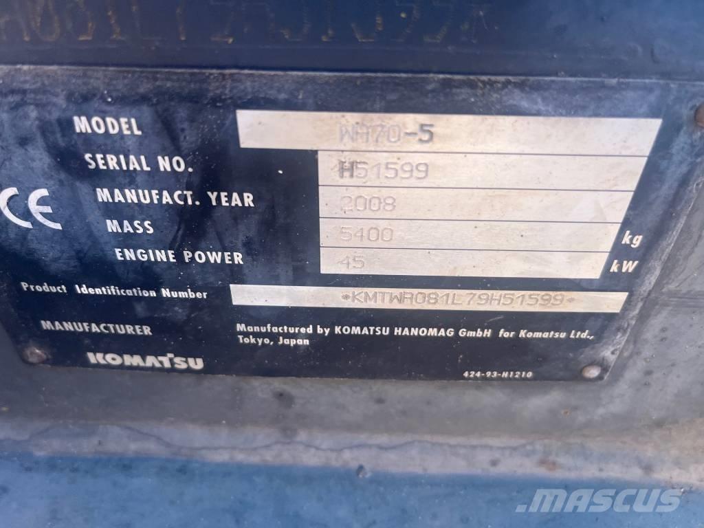 Komatsu WA 70-5 Väikelaadurid
