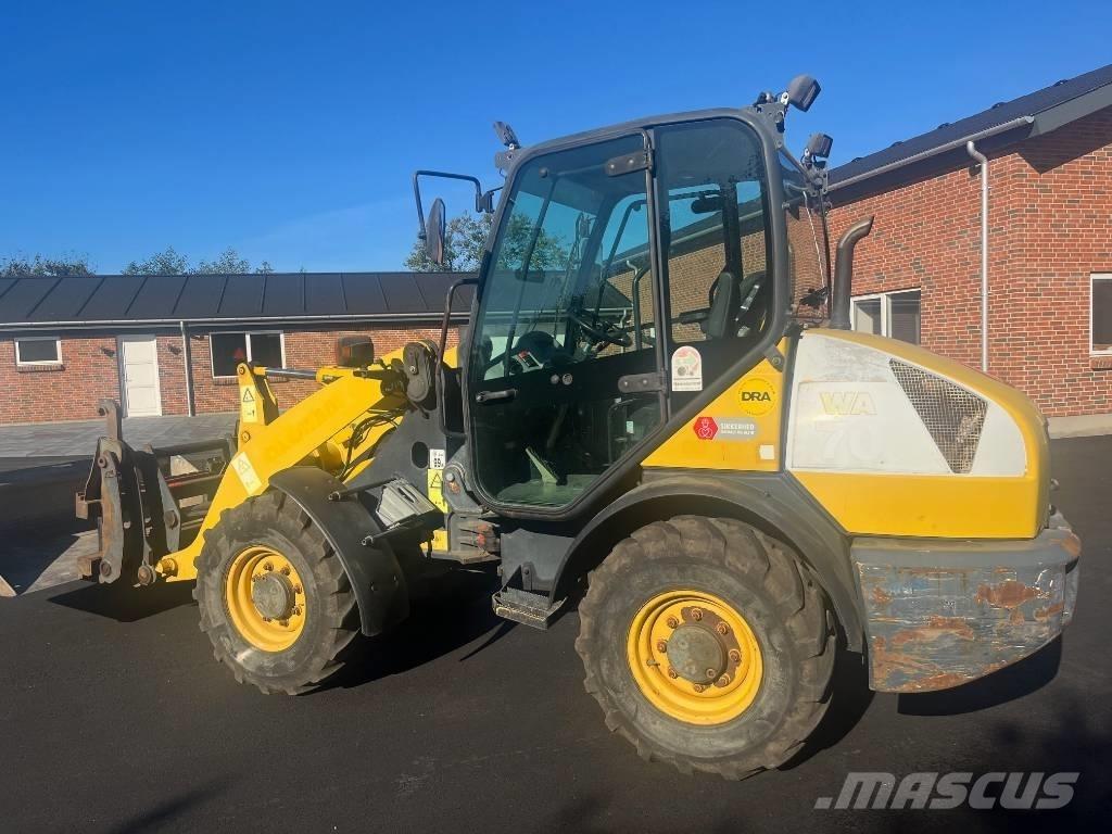 Komatsu WA 70-5 Väikelaadurid