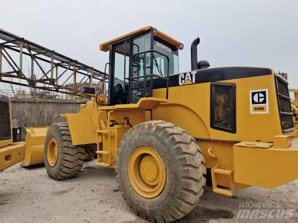 CAT 938 F Rataslaadurid