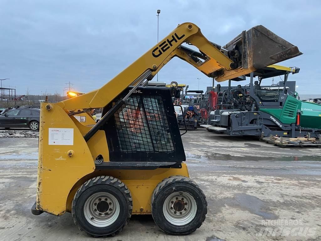 Gehl R 165 Väljaveotraktorid