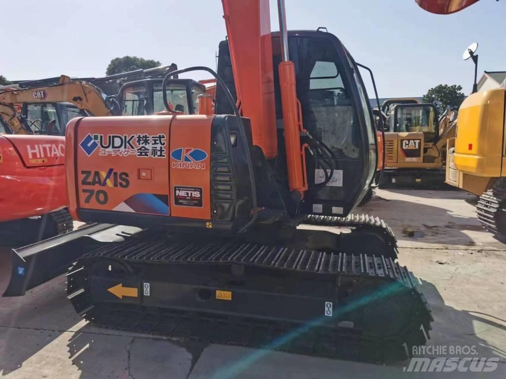 Hitachi ZX 70 Roomikekskavaatorid