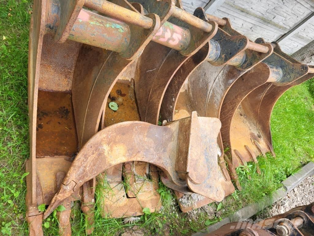 Komatsu PW110 Ratasekskavaatorid