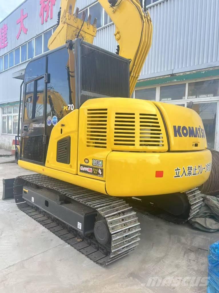 Komatsu PC 70 Roomikekskavaatorid