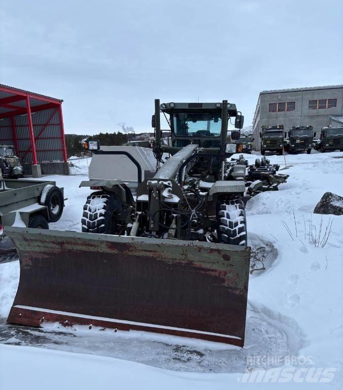 Champion 736 A 6x6 Greiderid