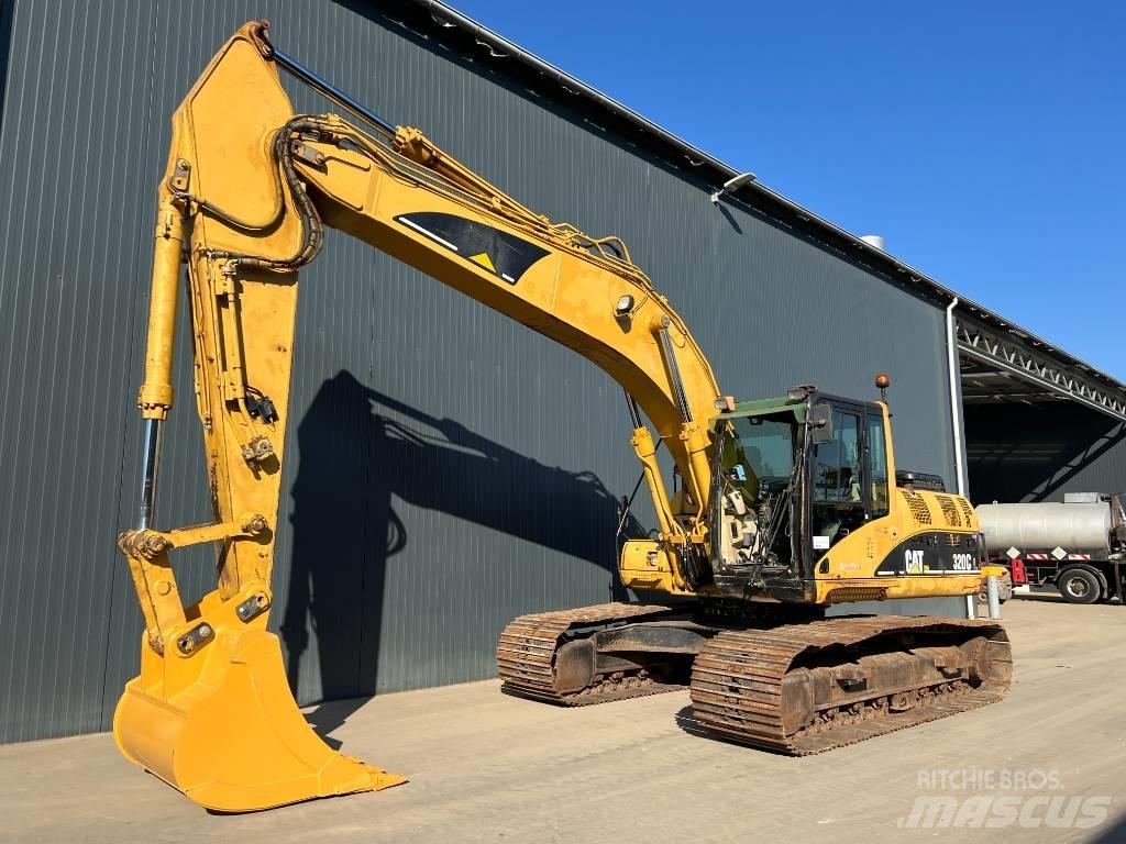 CAT 320C L Roomikekskavaatorid