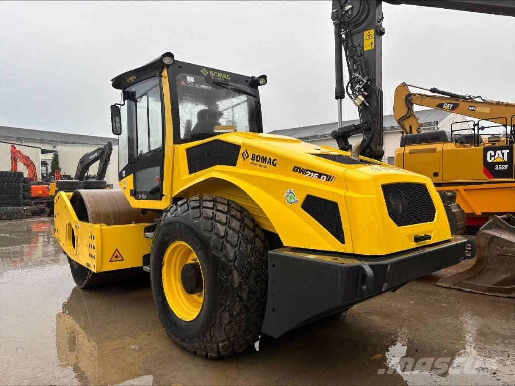 Bomag BW216D-5 Ühe trumliga rullid