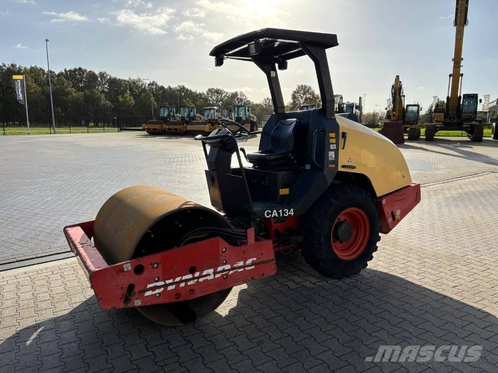 Dynapac CA 134 D Ühe trumliga rullid