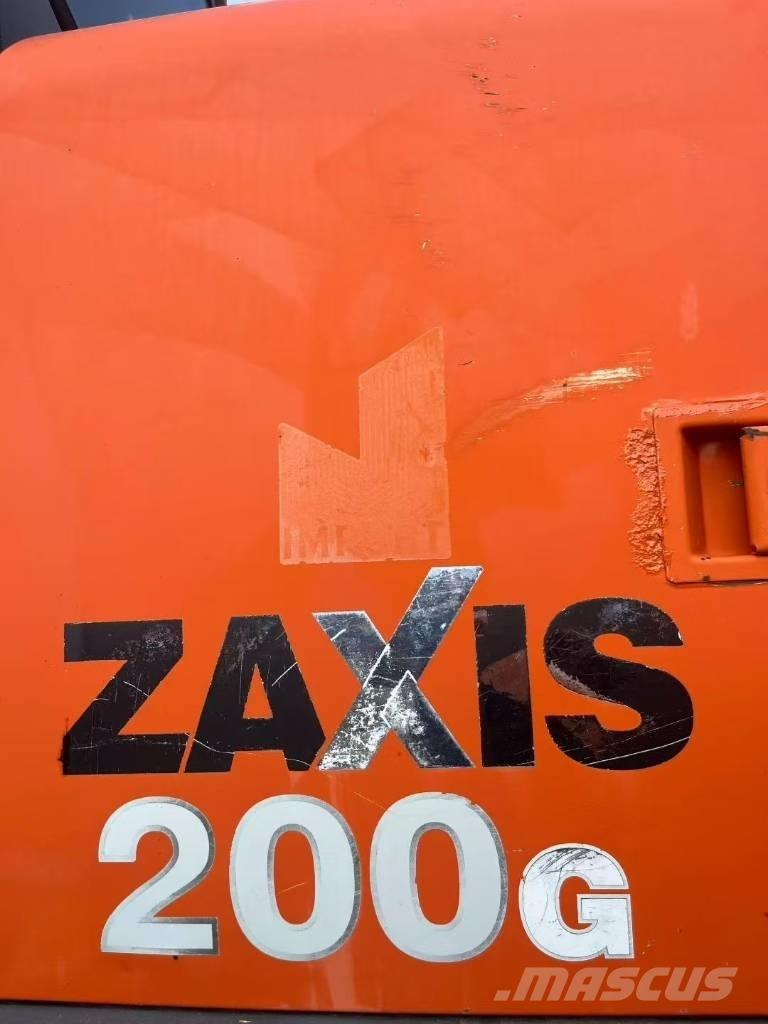 Hitachi ZX 200-5 G Roomikekskavaatorid