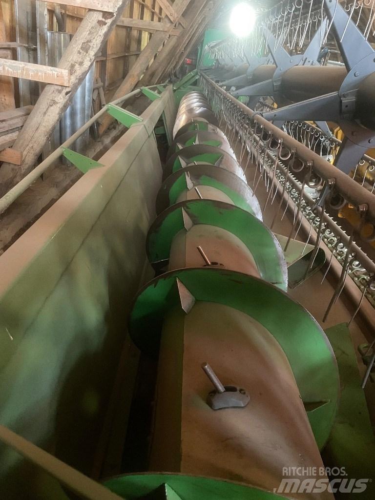 John Deere T670 Teraviljakombainid