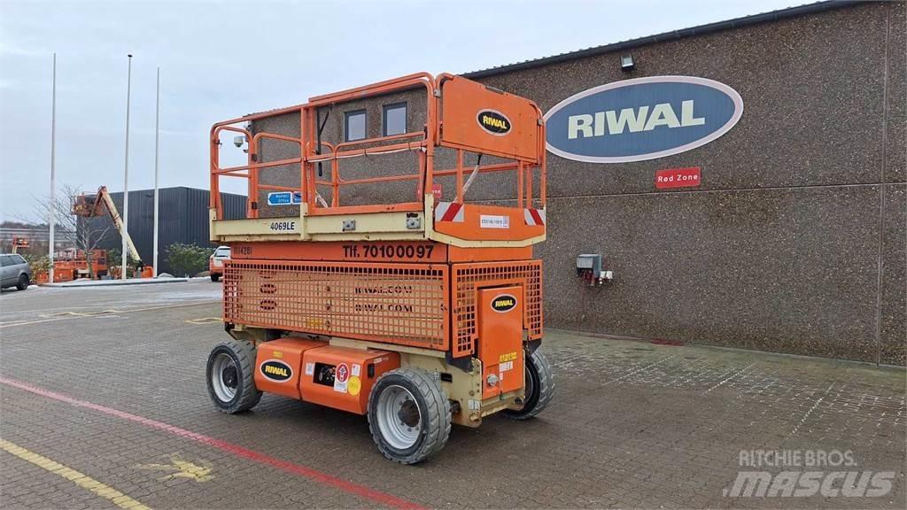 JLG 4069LE Käärtõstukid