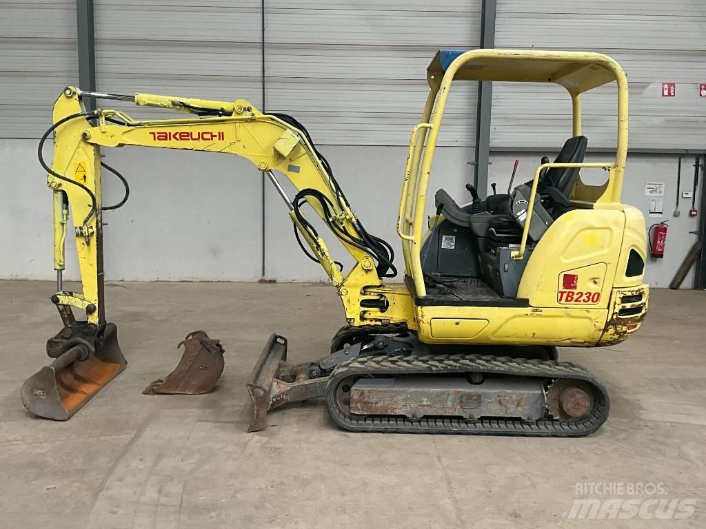 Takeuchi TB 230 Miniekskavaatorid < 7 t