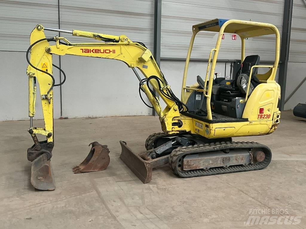 Takeuchi TB 230 Miniekskavaatorid < 7 t