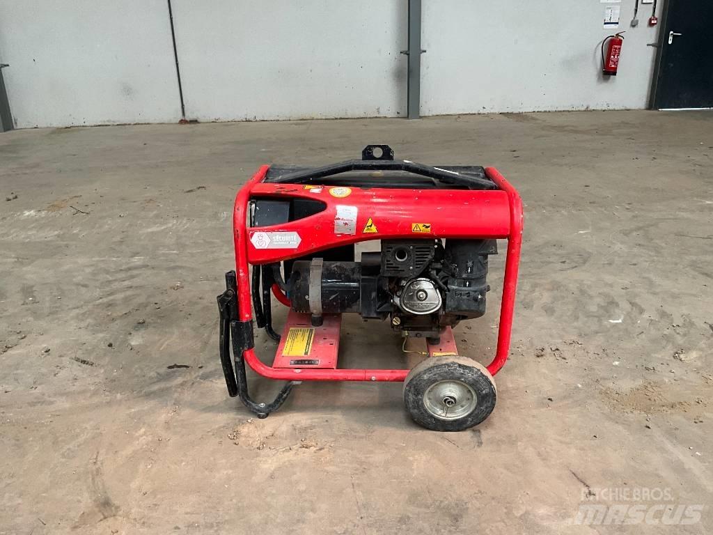 Sdmo perform 4500 XL Bensiinigeneraatorid