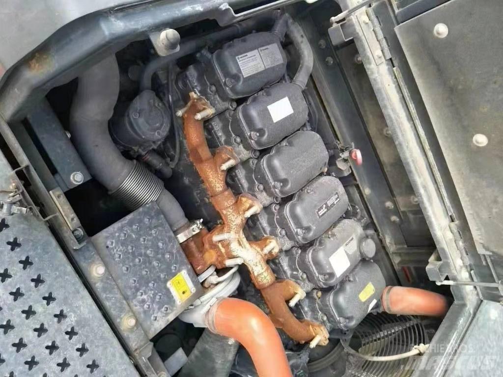Doosan DX 530 Roomikekskavaatorid