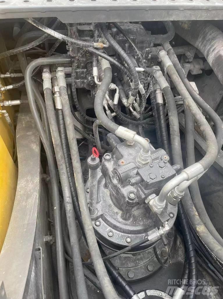 Volvo EC 240 C LD Roomikekskavaatorid