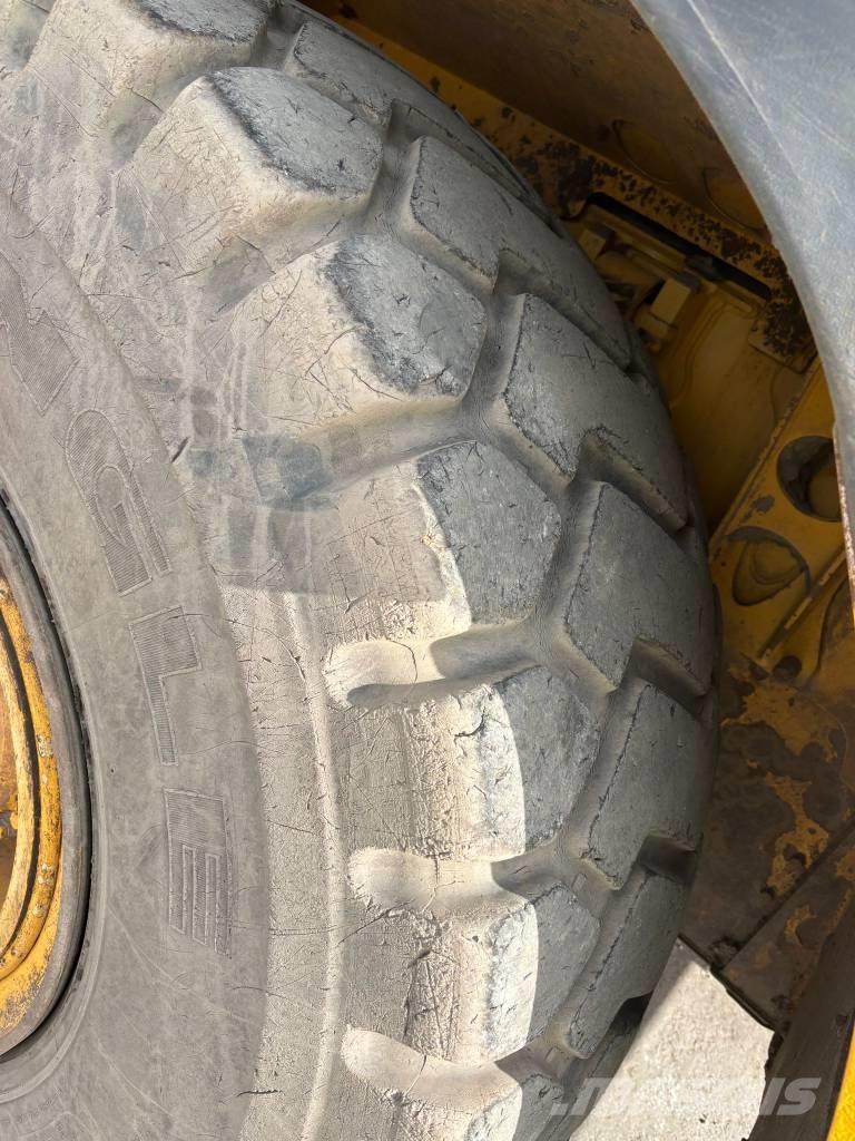 Bell B 30 E Liigendraamiga pinnaseveokid