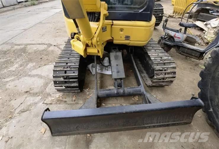 Komatsu PC35 Miniekskavaatorid < 7 t