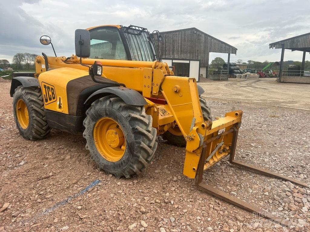 JCB 535-95 Põllumajanduslikud teleskoopkäitlejad
