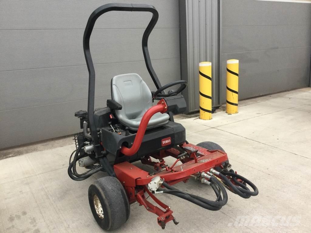 Toro 3250D Murutraktorid