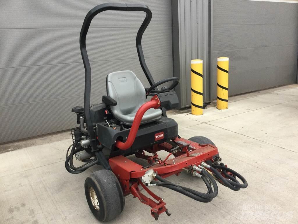 Toro 3250D Murutraktorid
