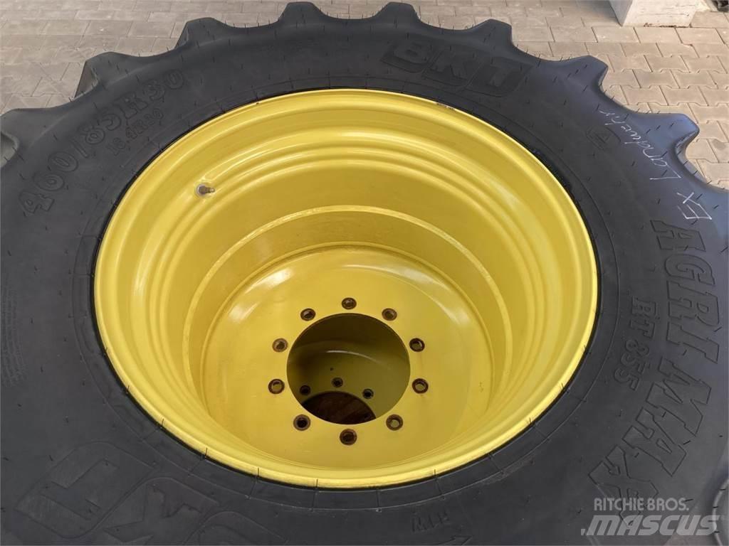 BKT 460/85R30 Rehvid, rattad ja veljed
