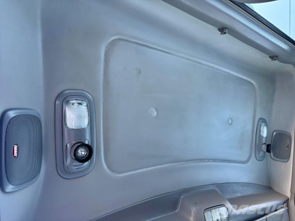 Peterbilt 388 Sadulveokid