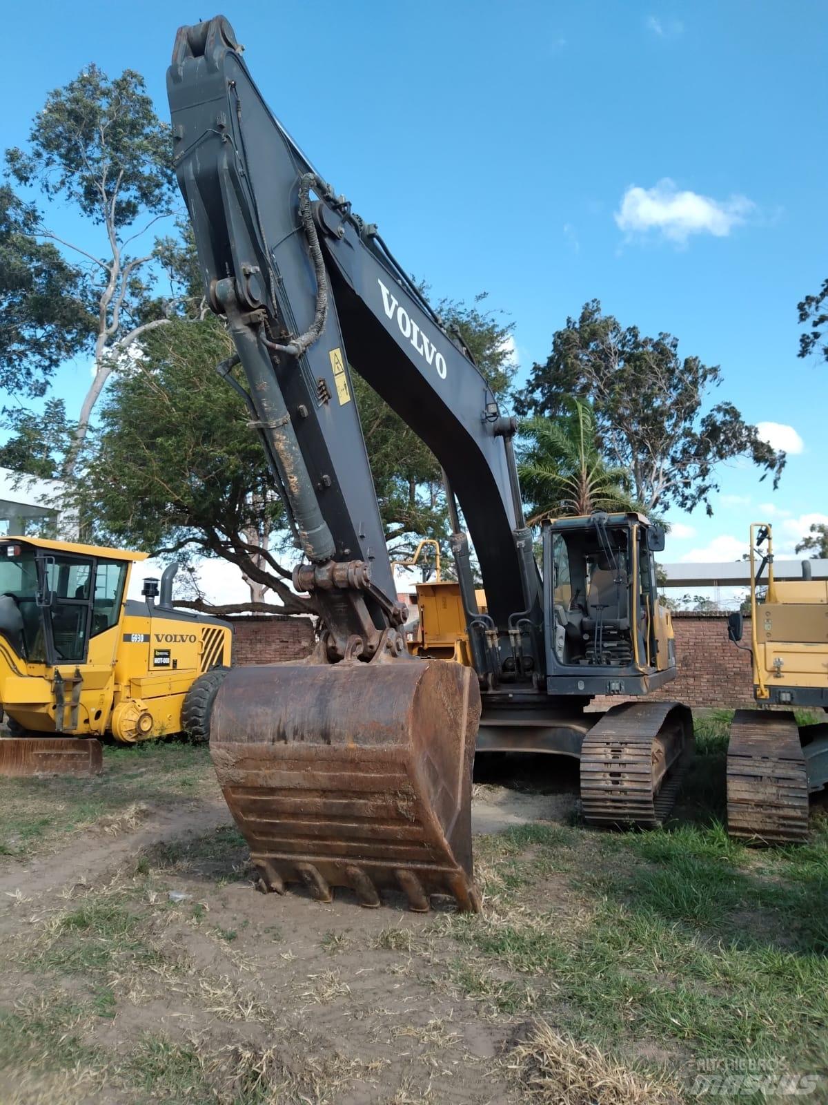 Volvo EC 250 D L Roomikekskavaatorid