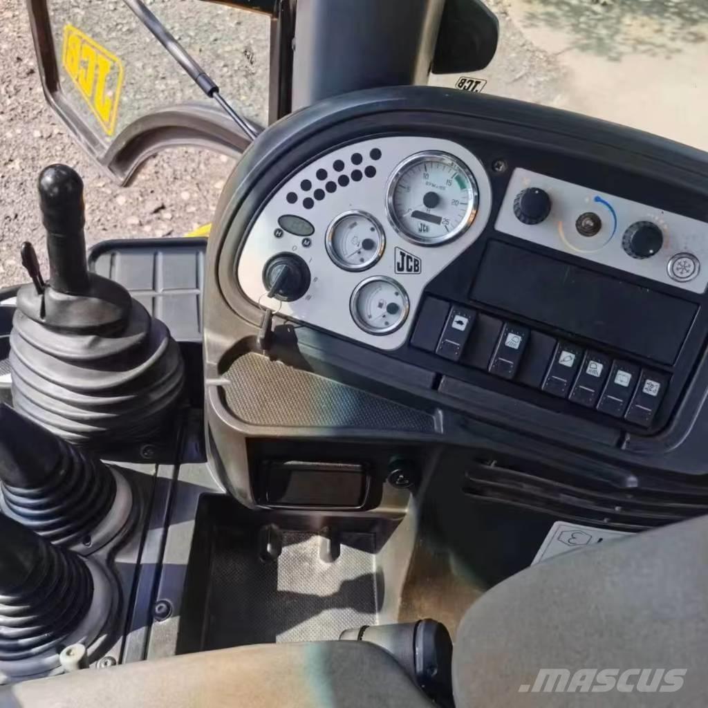 JCB 3CX Ekskavaatorlaadurid