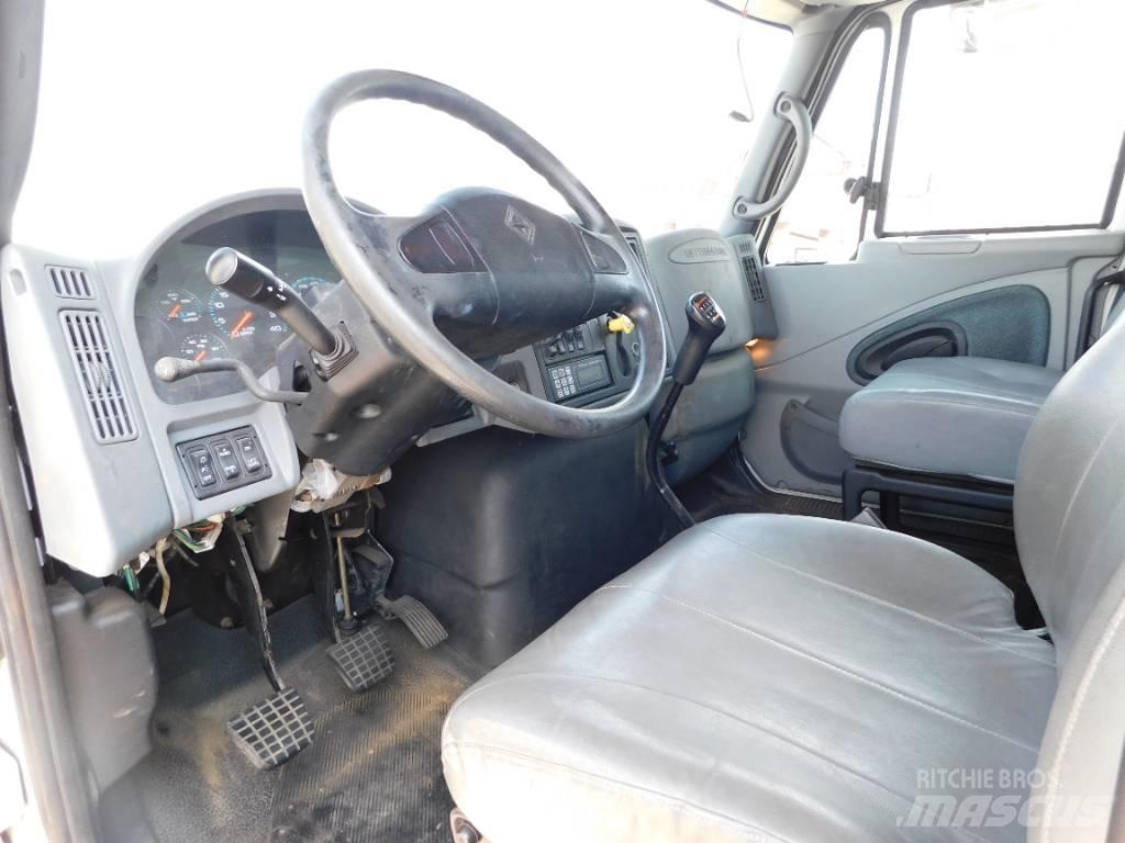 International 4400 Konteinerveokid