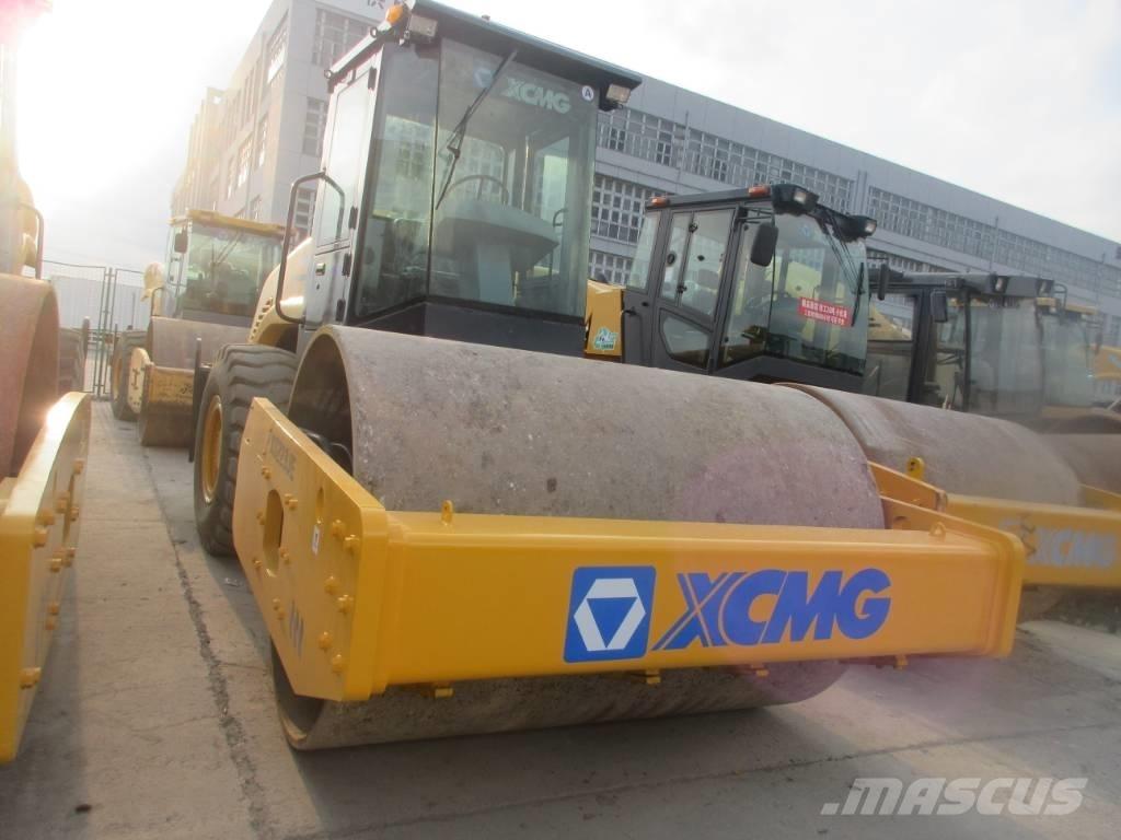 XCMG XS 223 J Ühe trumliga rullid