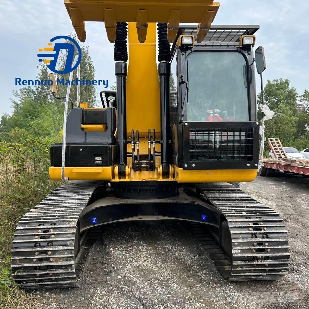 CAT 320D2 Roomikekskavaatorid