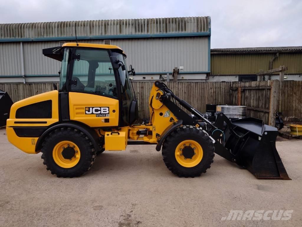 JCB 407 Rataslaadurid
