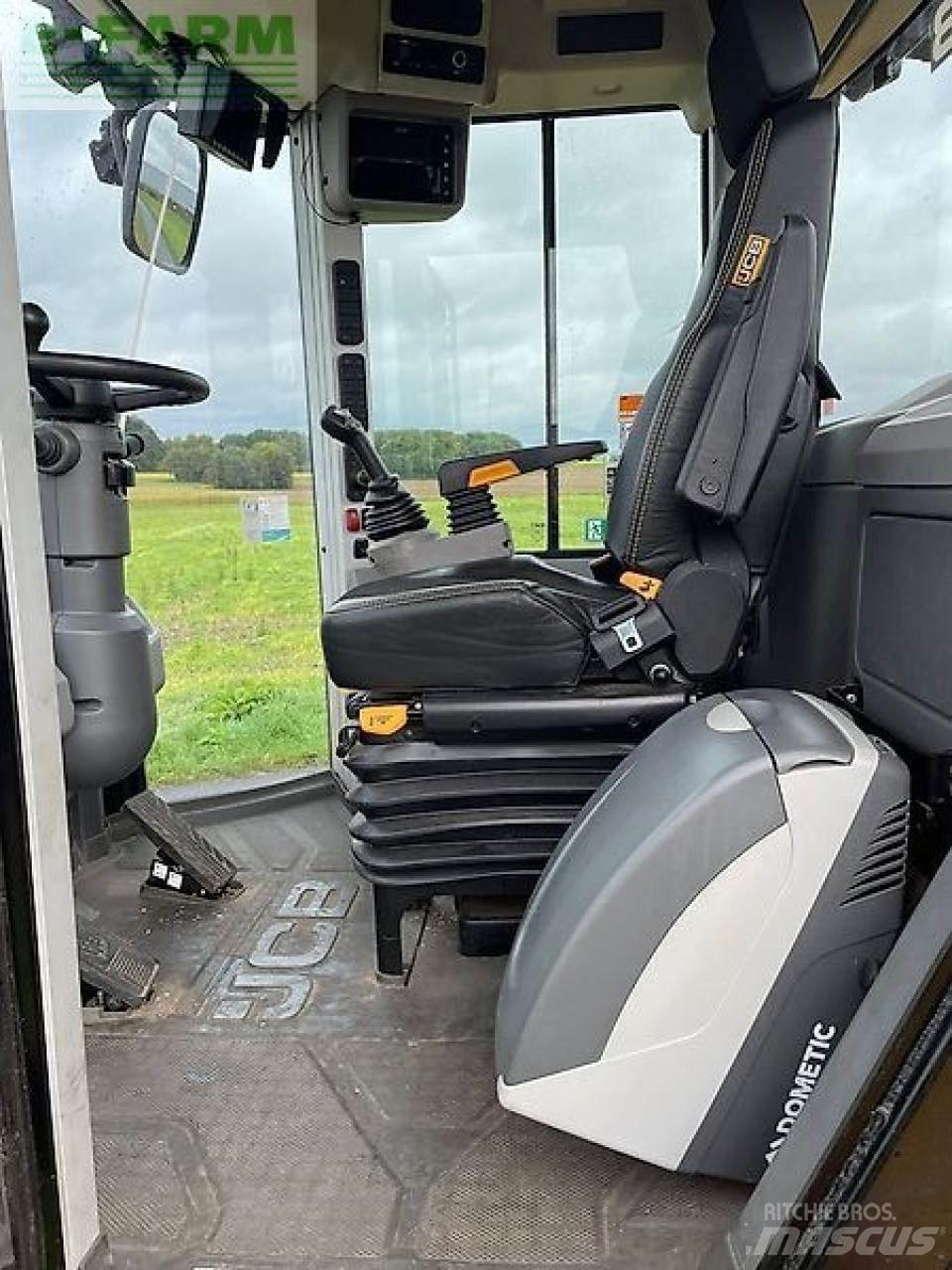 JCB 427 agri Miniekskavaatorid < 7 t