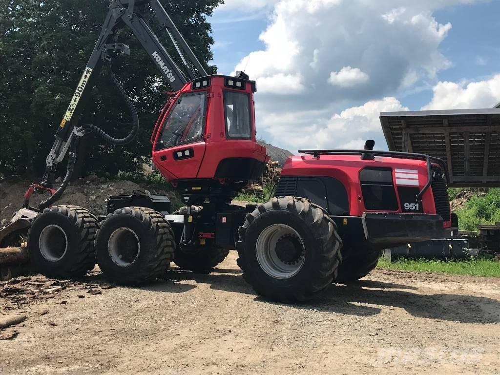 Komatsu 951 Harvesterid