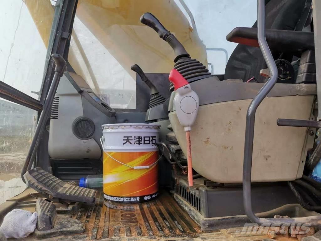 Komatsu pc220-8 Roomikekskavaatorid