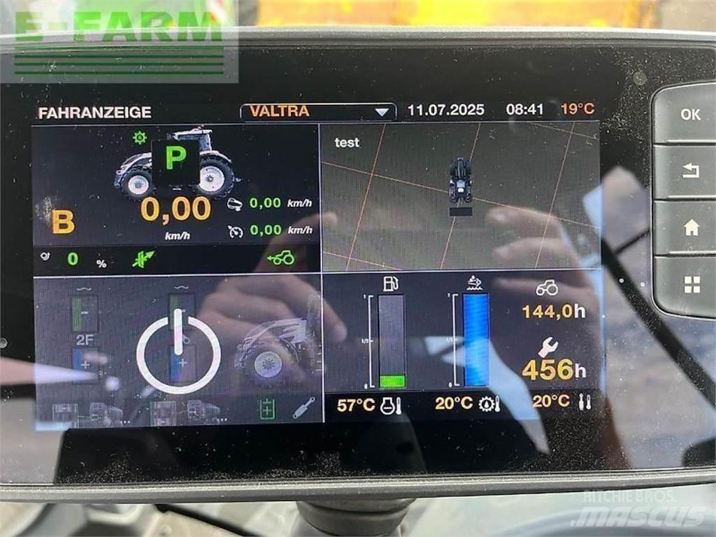 Valtra q245 Traktorid