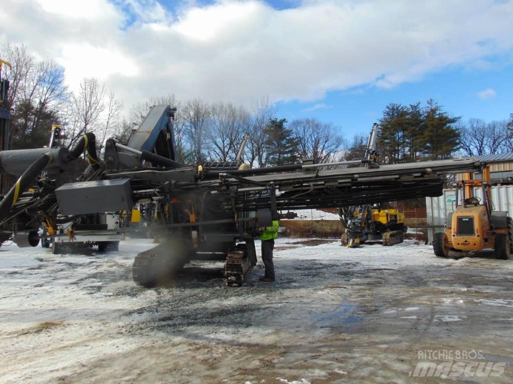 Epiroc SMRC T40-11 Vertikaalsed puurmasinad