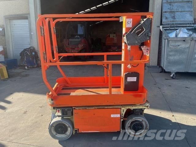 JLG 1230 ES Käärtõstukid